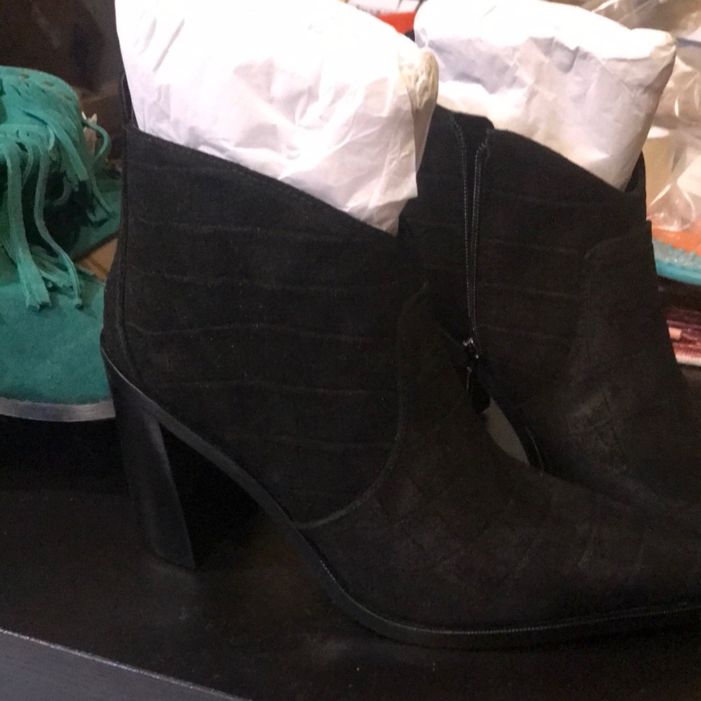 ,Vince  Camuto heels